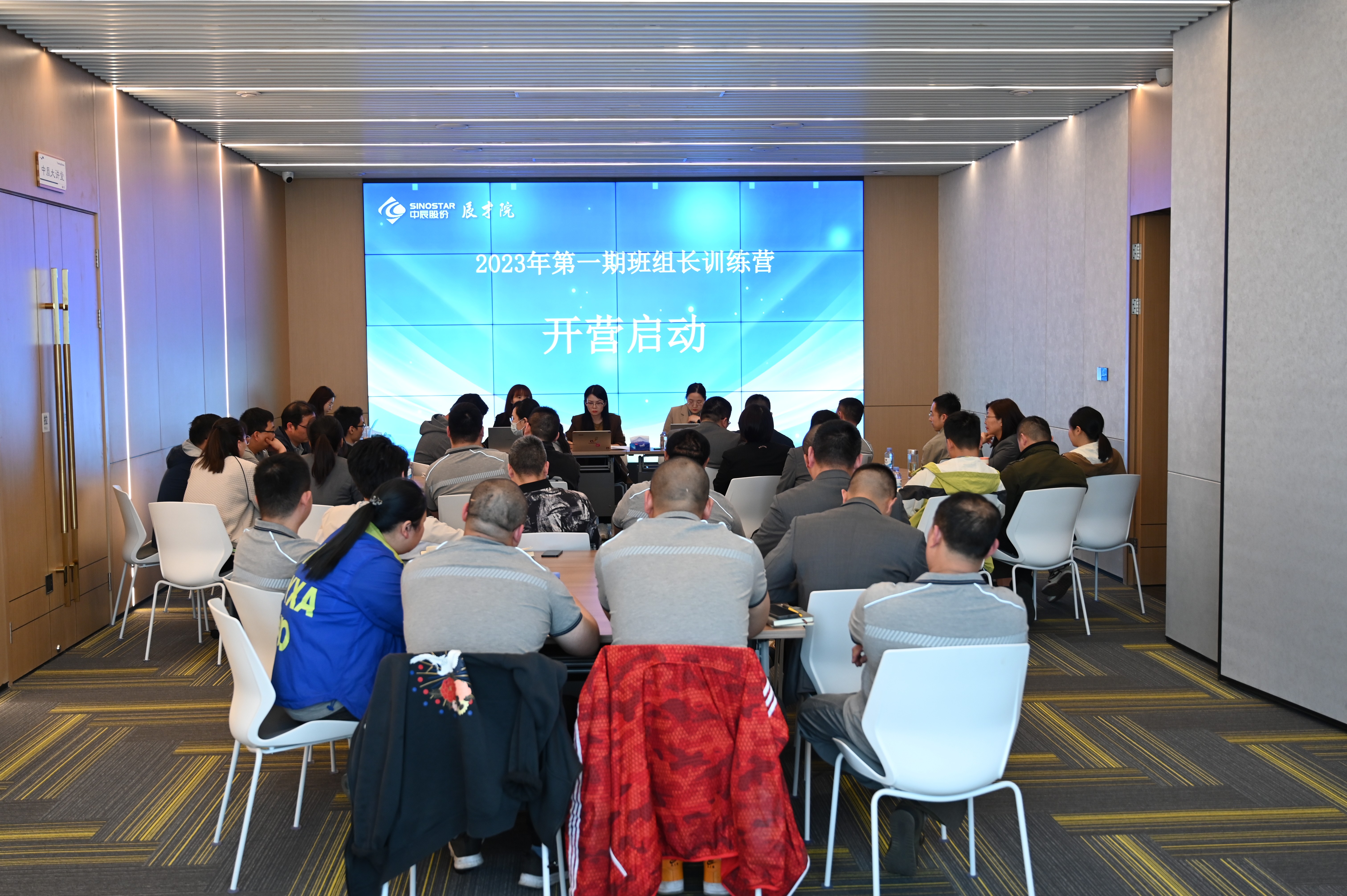 ܰ೤׿Խ|www.Ƿʡcom׽ܰ鳤ѵӪӪ